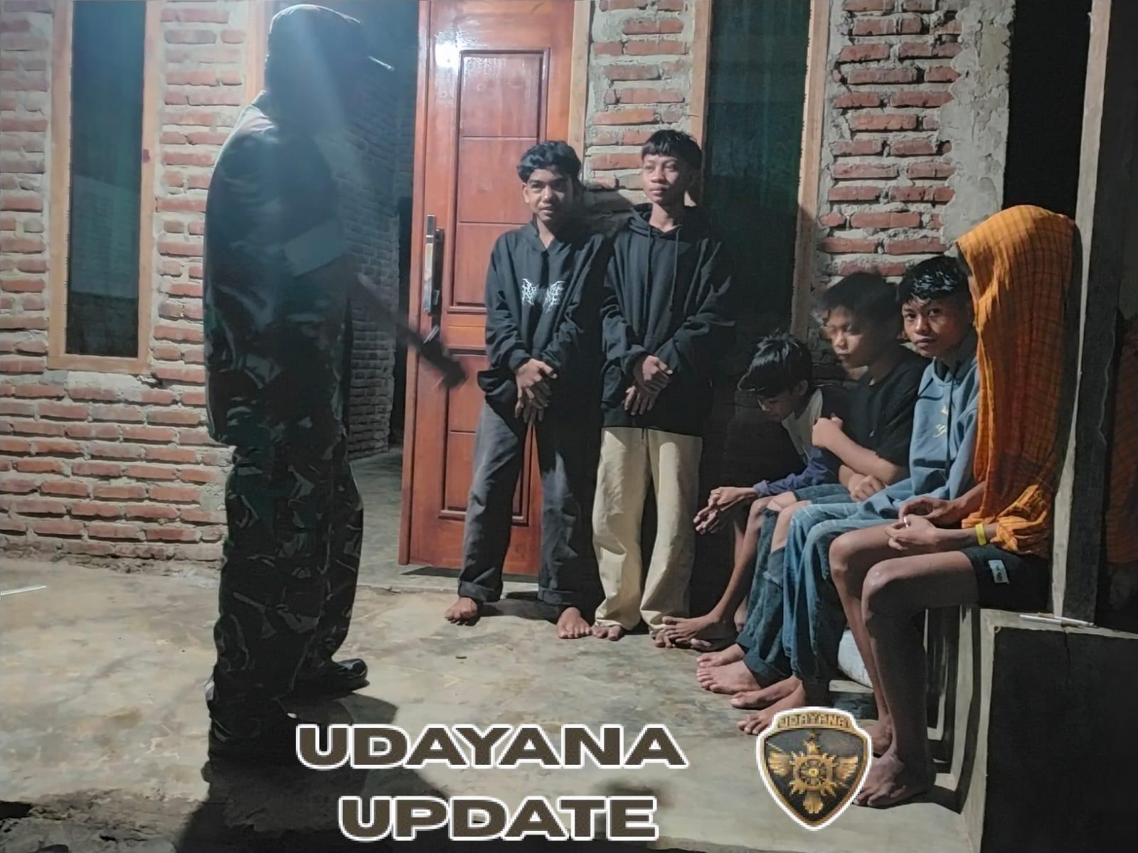 Babinsa Koramil 1608-02/Bolo Gencarkan Ronda Malam Bersama Warga Binaannya