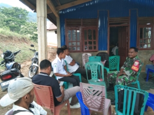 Babinsa Koramil 1602-03/Detusoko Perkuat Silaturahmi dan Komsos Bersama Warga Tanalanggi