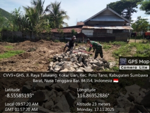 Babinsa Desa Kokarlian Kawal Ketat Pembangunan KDKMP Demi Ketahanan Pangan Masyarakat