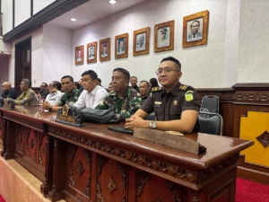 Kodim 1616/Gianyar Dukung Penguatan Regulasi Daerah, Hadiri Rapat Paripurna DPRD Kabupaten Gianyar