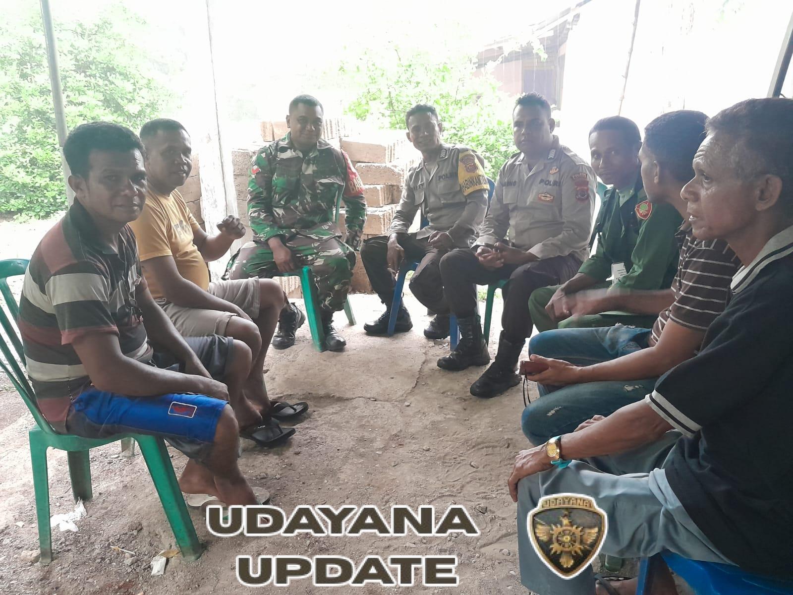 Babinsa Pantulan dan Aparat Warga Bahas Keamanan Lingkungan