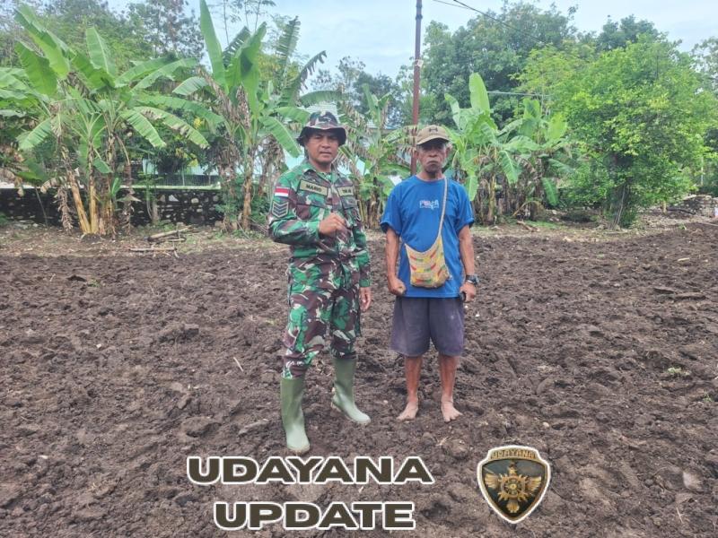 Dukung Program Ketahanan Pangan, Satgaster Pos Kabuna Bantu Petani Tanam Jagung