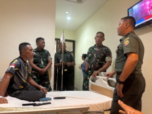 Dandim 1626/Bangli Jenguk Anggota yang Sedang Sakit di RS BMC Bangli