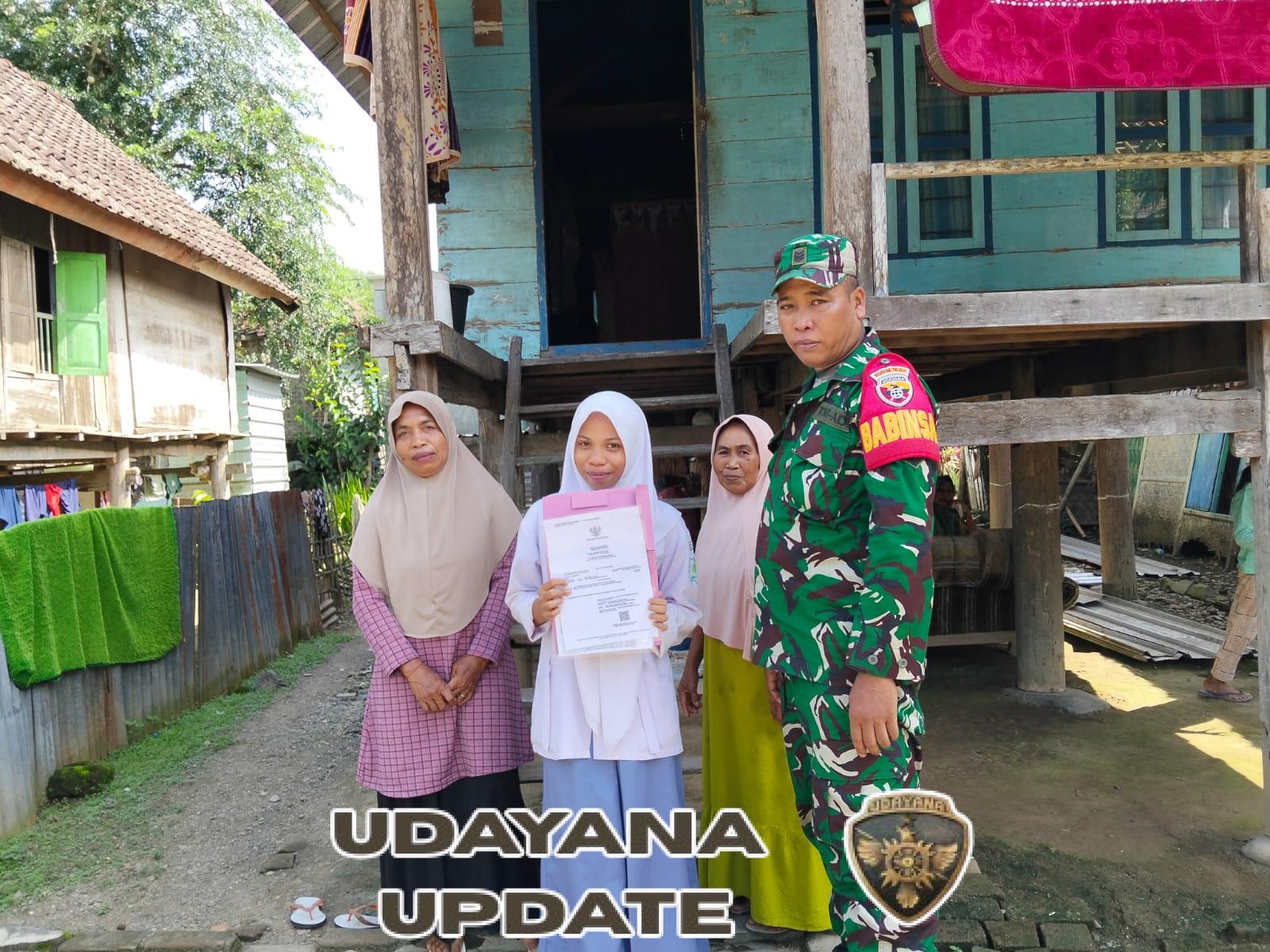 Babinsa Tamekan Bantu Warga Urus Akta Kelahiran dalam Rangka Hari Juang Kartika TNI AD