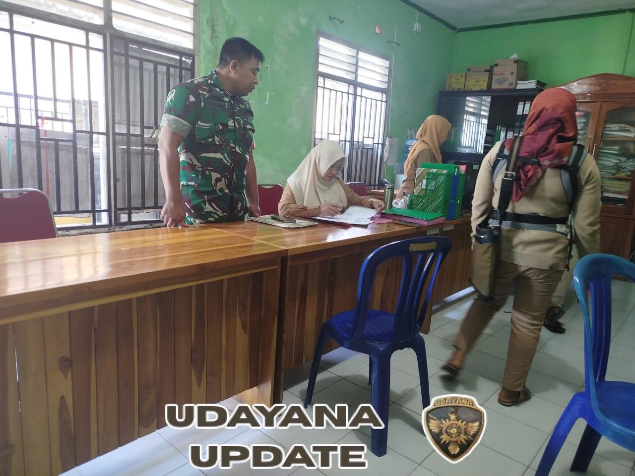 Babinsa Menala Bantu Warga Urus dan Serahkan Akta Kelahiran dalam Rangka Hari Juang Kartika TNI AD