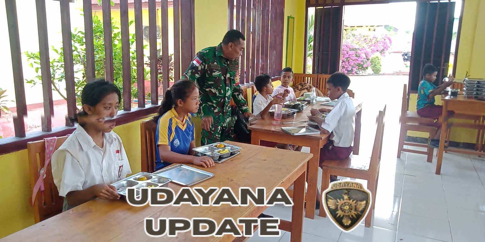 Babinsa Koramil 1627-01/Ba’a Monitoring Pelaksanaan Program Makanan Bergizi Gratis di Rote Ndao
