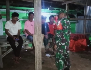 Patroli Ronda Malam Babinsa Koramil 1608-07/Monta Berjalan Aman dan Kondusif