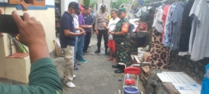 Babinsa dan Bhabinkamtibmas Bubunan Gelar Edukasi Penaburan Abate Cegah DBD