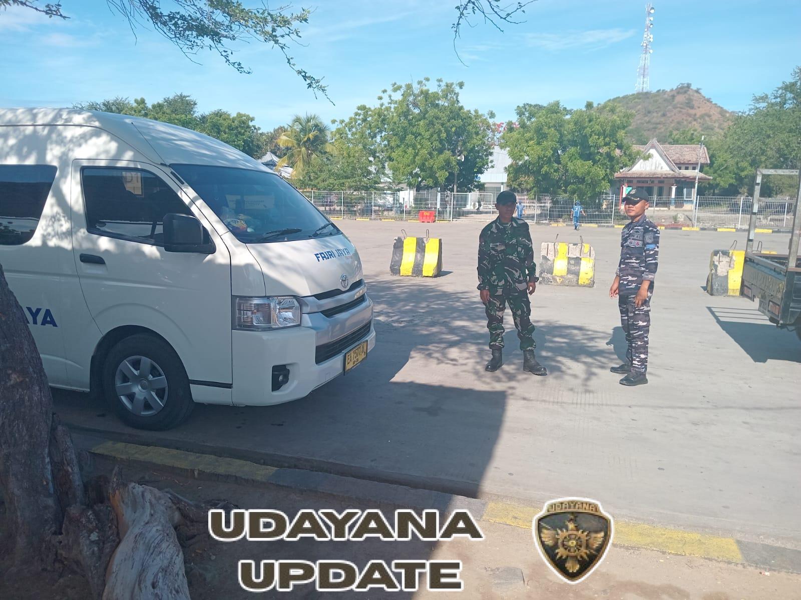 Babinsa Koramil 1628-04 Laksanakan PAM Rutin di Pelabuhan Poto Tano