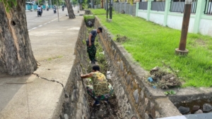 Prajurit Kodim 1603/Sikka Gelar Pembersihan Pangkalan di Makodim dan Asrama Iligetang