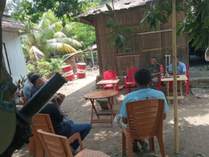 Babinsa Keliwumbu Gelar Pamwil dan Komsos untuk Perkuat Keamanan Desa