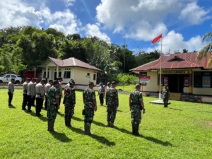 Koramil 02/Walakaka dan Polsek Lamboya Gelar Apel Gabungan Jelang Pengamanan Ritual Adat Poddu