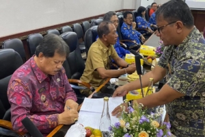 Wabup Dirga Hadiri RUPSLB Jamkrida Bali Mandara, Tegaskan Komitmen Penguatan Ekonomi Daerah