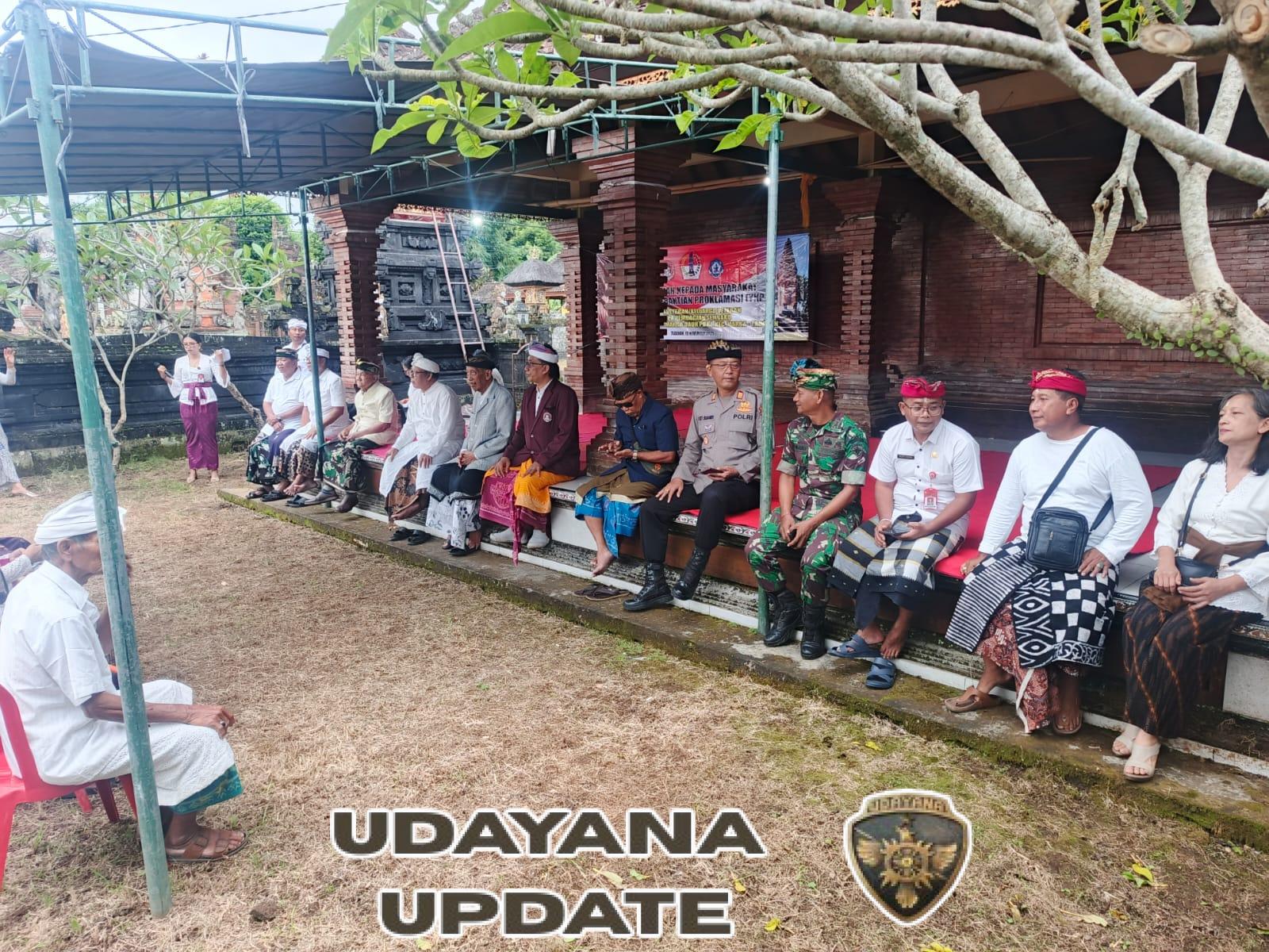 Wujud Harmoni TNI dan Masyarakat, Danramil Marga Hadiri Persembahyangan Galungan di Pura Dalem