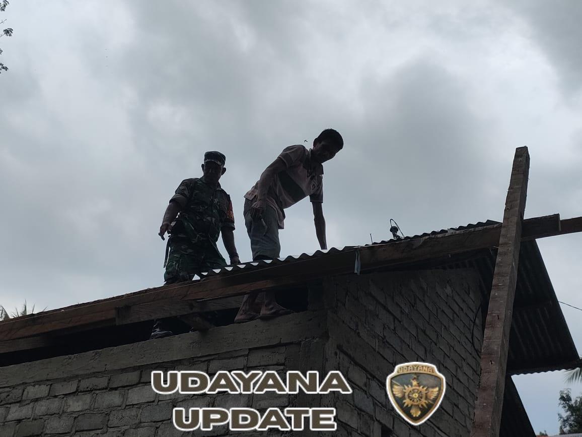 Babinsa Koramil 1602-01/Ende Gelar Karya Bakti Bersama Warga Desa Tanazozo