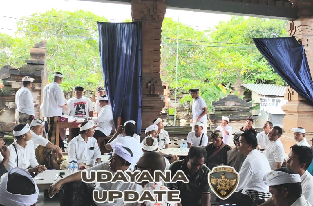 Babinsa Jagapati Kawal Turnamen Ceki STT Tria Sundari: Kreativitas Muda Terus Berkembang!