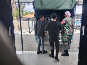 Program MBG Sukses Digelar di Pantai Baru, Babinsa Turun Langsung Dampingi Pembagian Makanan