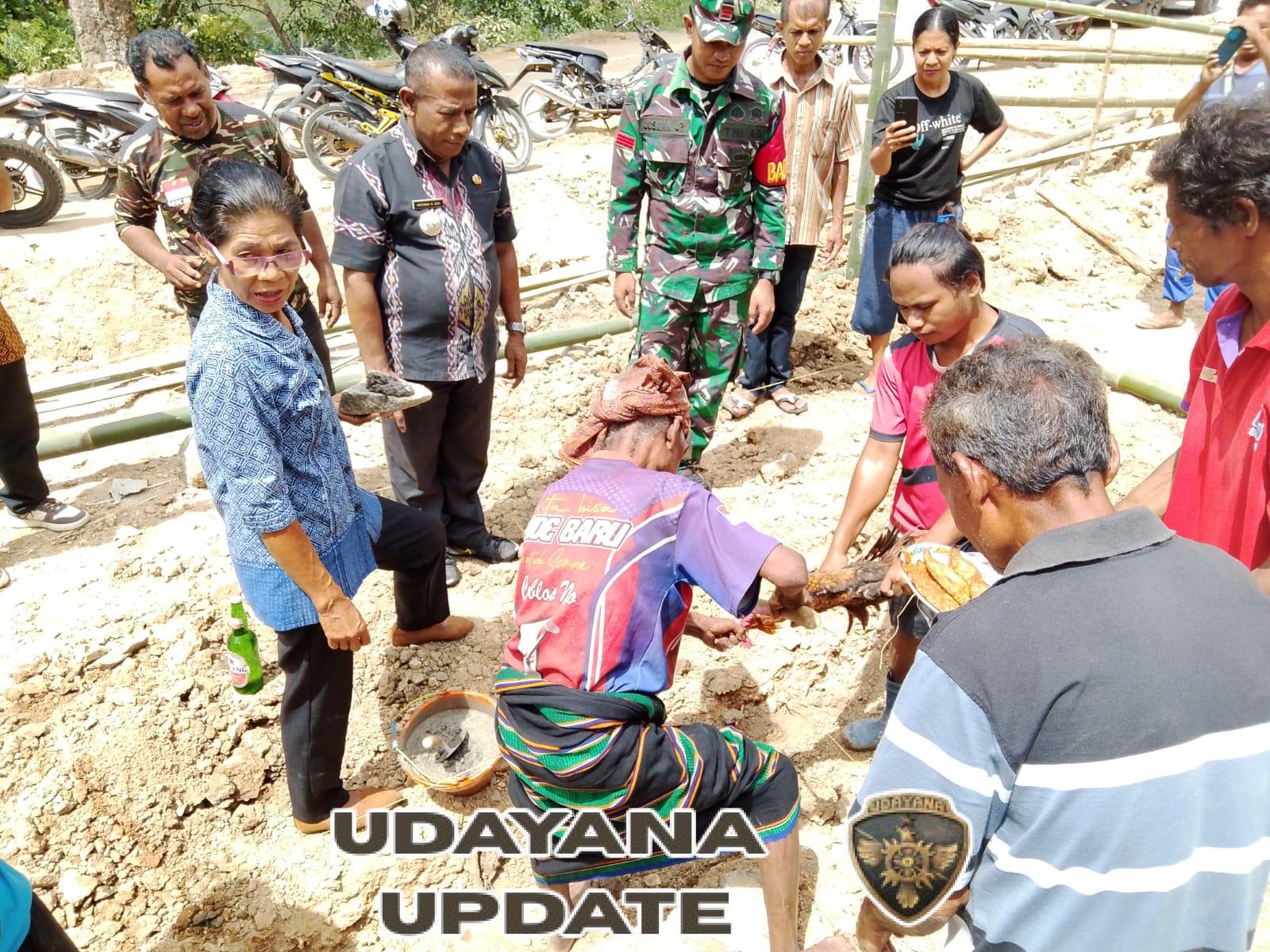 Babinsa Koramil 02 Hadir Dampingi Peletakan Batu Pertama Poskesdes Desa Lisepu’u