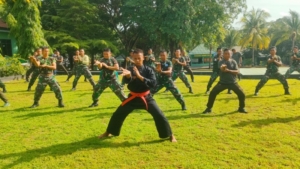 Kodim 1614/Dompu Gelar Latihan Pencak Silat Militer untuk Perkuat Kesiapan Prajurit