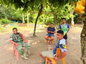 Sinergi Babinsa dan Warga, Pamwil di Desa Hangalande Berjalan Tertib dan Kondusif