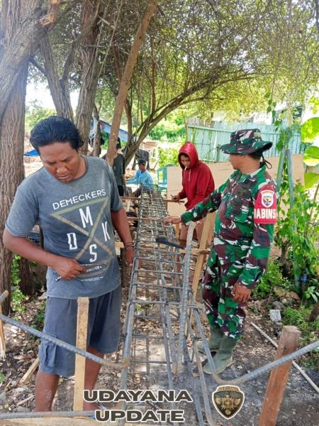Babinsa Belo Awasi Pembangunan Koperasi Merah Putih di Desa Binaan