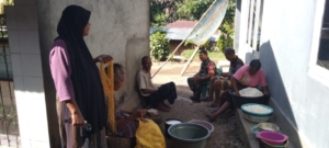 Sertu Arnoldus Seba Laksanakan Komsos dan Pamwil, Warga Dusun Lelu Sambut Antusias