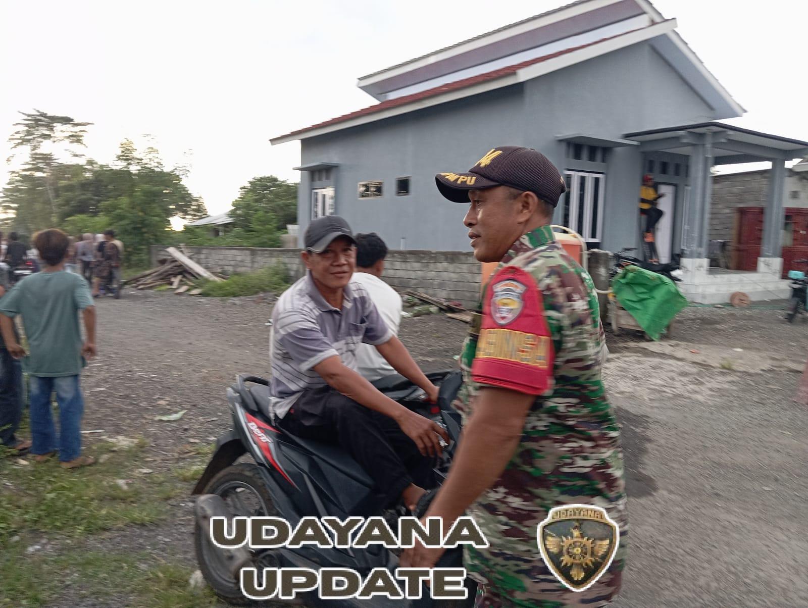 Babinsa Koramil 1614-05 Pekat Ajak Warga Jaga Kebersihan Lingkungan