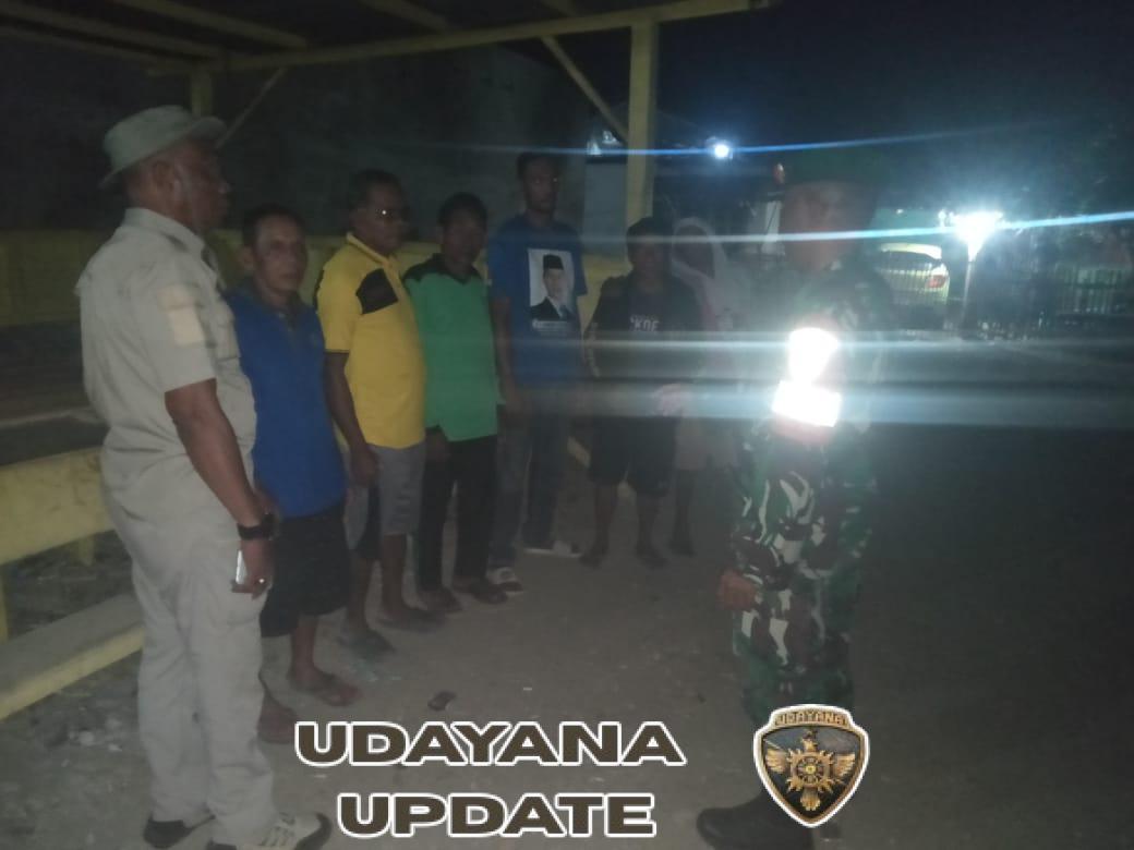 Patroli Siskamling Koramil Woha Tuntaskan Kegiatan Hingga Tengah Malam dengan Kondusif