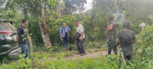 Babinsa Koramil 1602-01/Ende Tinjau Lahan Koperasi Merah Putih untuk Pastikan Keamanan Wilayah