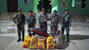 Amankan Tapal Batas, Satgas Pamtas Yonarhanud 2 Kostrad Gagalkan Penyeludupan Hasil Bumi dan Sepeda Motor