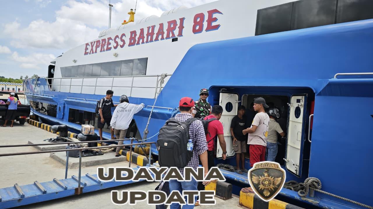 Babinsa Koramil Ba’a Pantau Kedatangan dan Keberangkatan Express Bahari 8E di Pelabuhan Ba’a