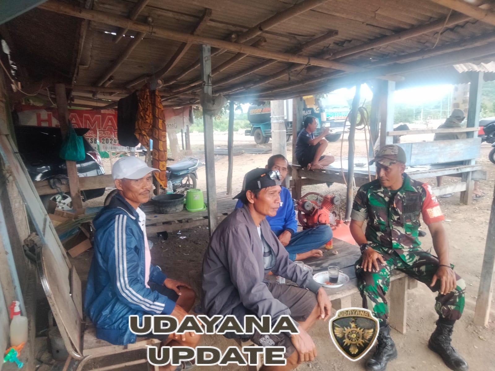 Babinsa Desa Tebo Koramil 1628-04/Poto Tano Intensifkan Komsos dan Monitoring Wilayah, Ajak Warga Jaga Keamanan dan Ketertiban Desa