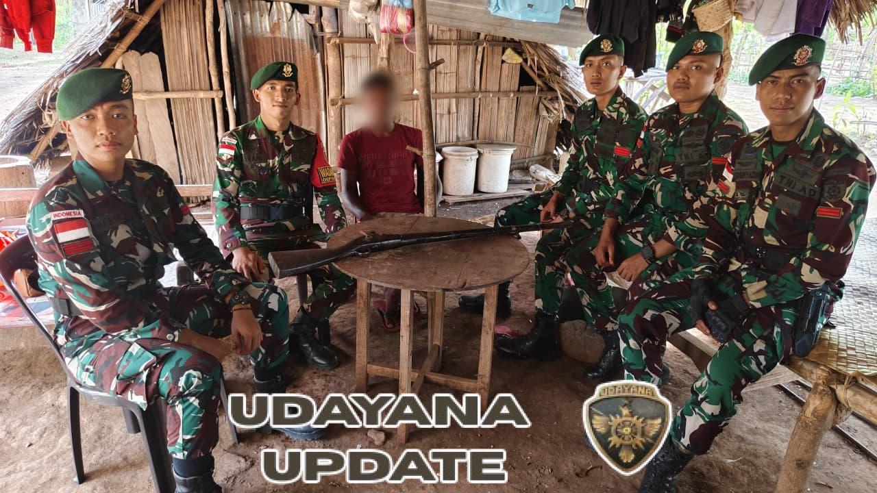 Satgas Pamtas Yonarhanud 2 Kostrad Terima 4 Pucuk Senjata Api dari Warga Perbatasan