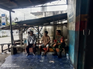 Babinsa Koramil 1602-01/Ende Laksanakan Komsos dan Pamwil di Desa Ndorurea 1