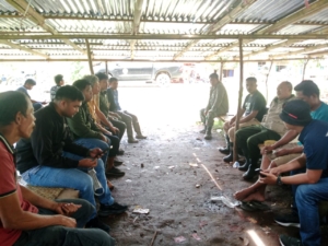 Babinsa Koramil 04/Tabundung Dampingi Penyuluhan Tapal Batas Lahan Taman Nasional di Desa Wahang