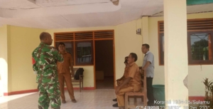 Babinsa Dan Aparat Desa Poto Bahas Tugas Bersama