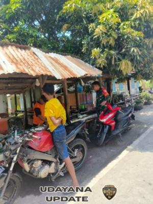 Babinsa Koramil 1602-02/Wolowaru Laksanakan Komsos dan Pamwil di Kelurahan Watuneso