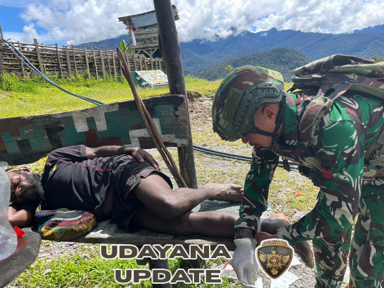 Prajurit Satgas 743/PSY Beri Layanan Kesehatan dari Rumah ke Rumah untuk Warga Tirineri