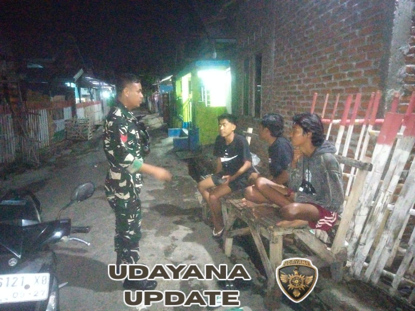 Ronda Malam Babinsa Koramil 1608-02/Bolo: Bersama Wujudkan Desa Aman dan Harmonis