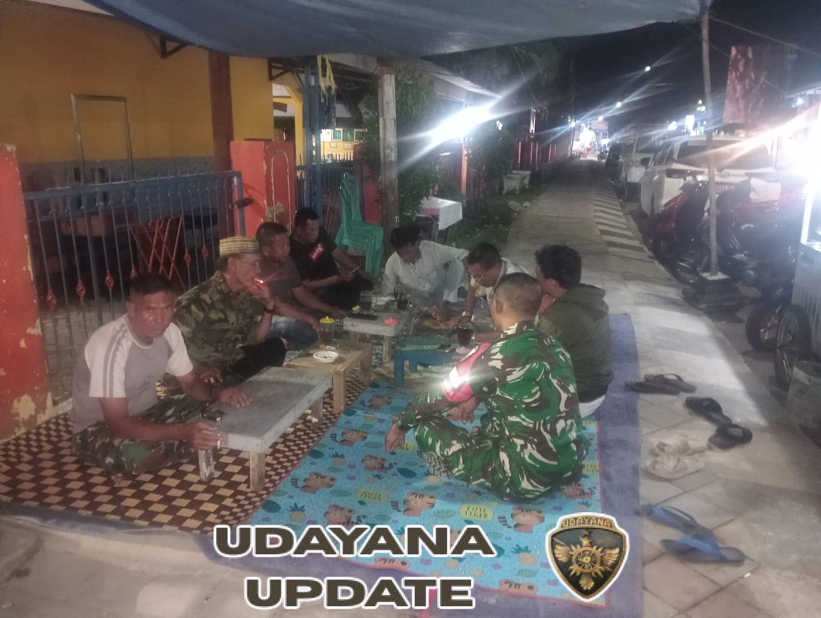 Piket Koramil 1628-01/ Taliwang Patroli Malam, Ingatkan Warga Jaga Keamanan