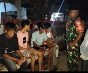 Babinsa Koramil 1608-07/Monta Gelar Patroli dan Ronda Malam, Ajak Warga Perkuat Keamanan Lingkungan