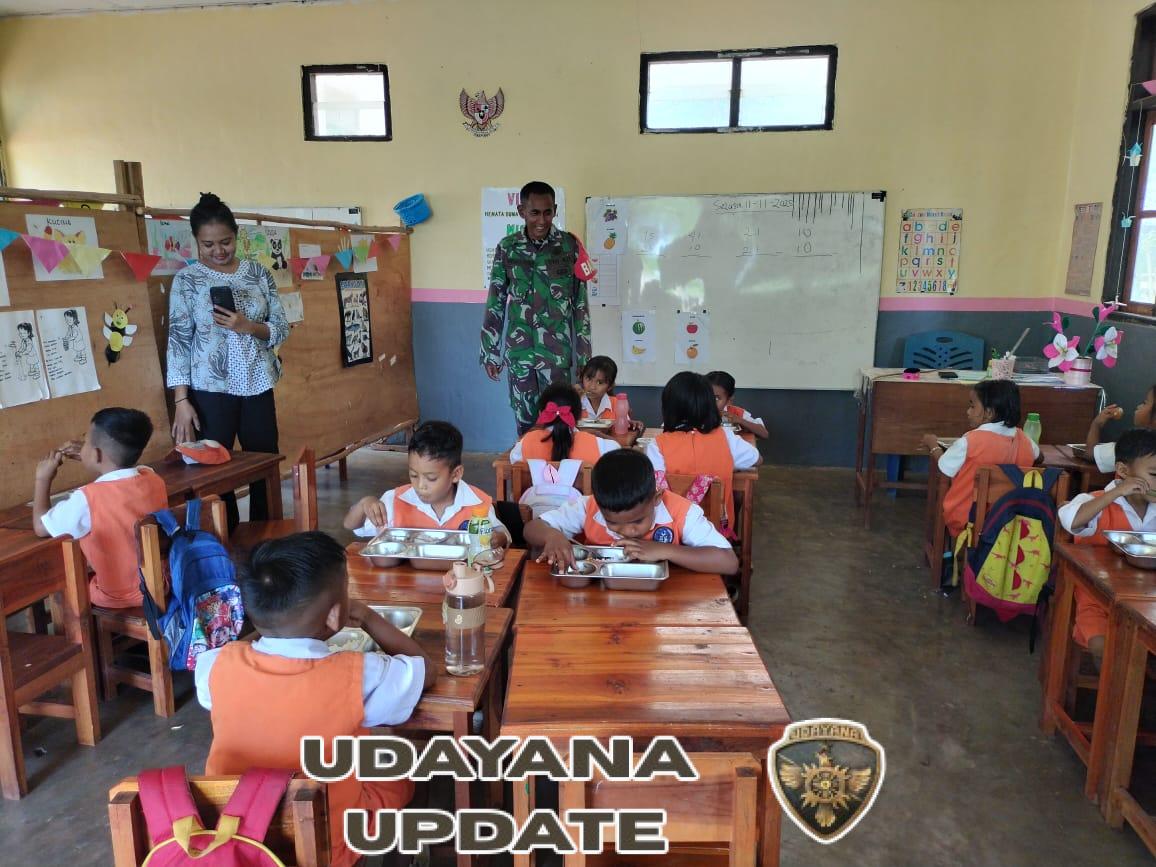 Pendampingan Babinsa pada Pemberian Makanan Sehat Bergizi di Kecamatan Pantai Baru