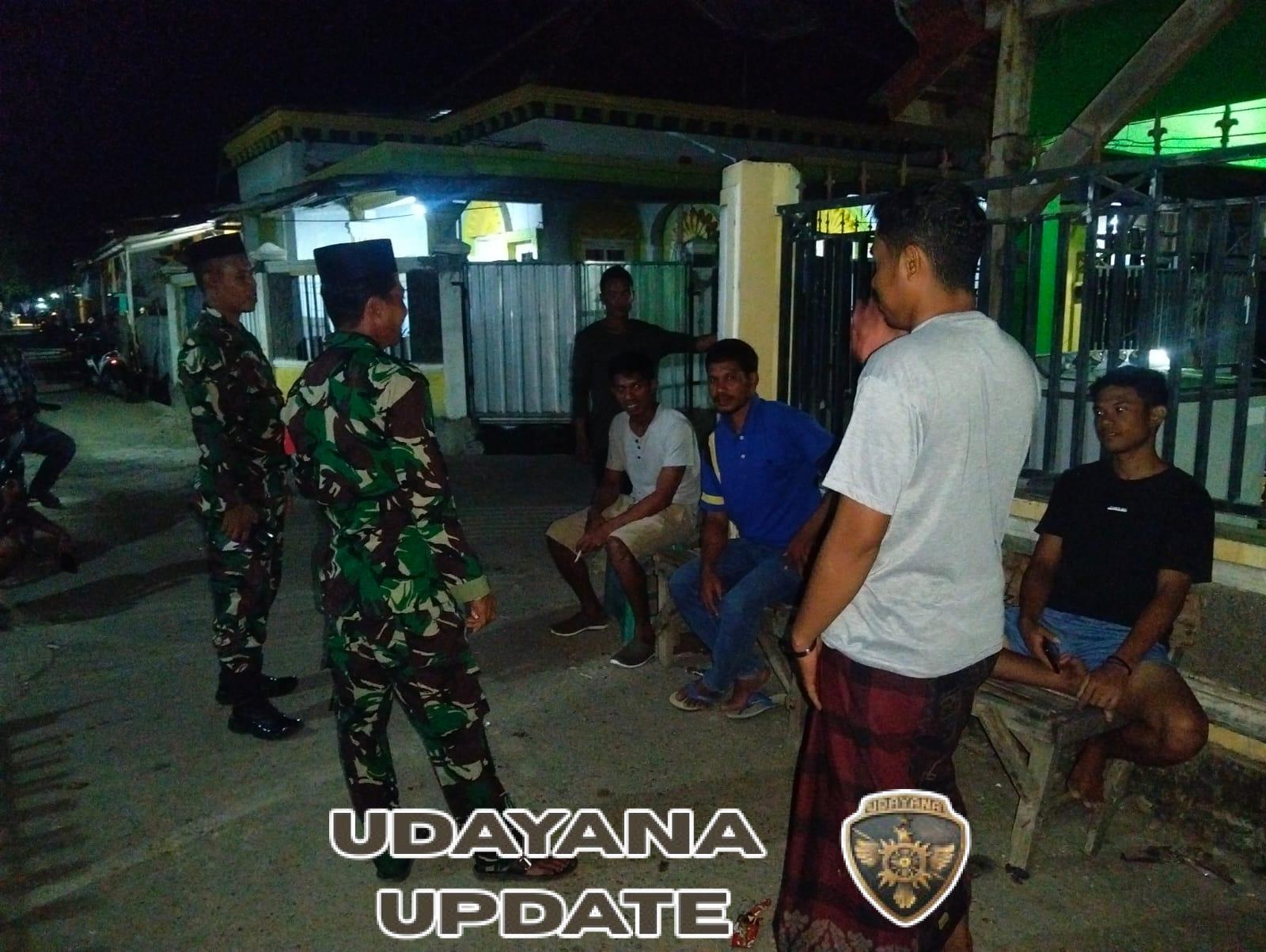 Siskamling di Desa Oi Maci Berjalan Lancar, Warga Antusias Ikuti Babinsa