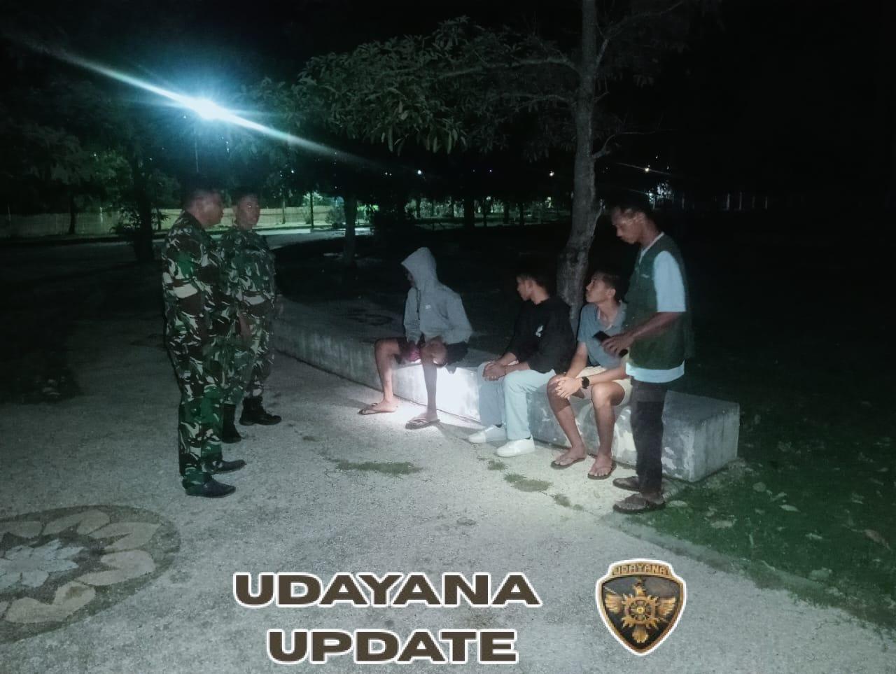 Babinsa Koramil 1608-01/Rasanae Pimpin Patroli Siskamling di Kelurahan Ule, Wujudkan Keamanan Malam Hari