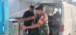 Babinsa Koramil 1627-01/Ba’a Pantau Pelaksanaan Program Makanan Bergizi Gratis di Kabupaten Rote Ndao