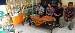 Babinsa Ndona Tingkatkan Kedekatan dengan Pelajar Lewat Komsos di Sekolah