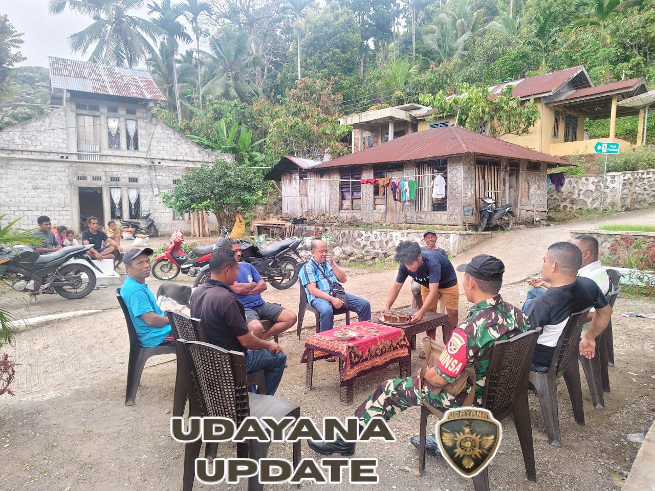 Babinsa Koramil Ende Laksanakan Komsos dan Pamwil Bersama Warga Ndorurea