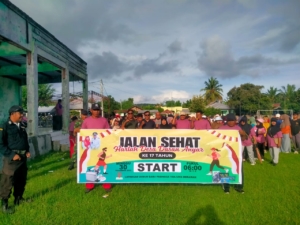 Ribuan Warga Meriahkan Jalan Sehat Harla Desa Dasan Anyar ke-17, Babinsa Pastikan Pengamanan Maksimal