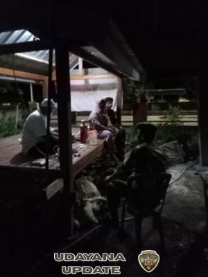 Babinsa Koramil 1628-04/Poto Tano Intensif Gelar Patroli Malam, Jaga Kamtibmas di Wilayah Pesisir