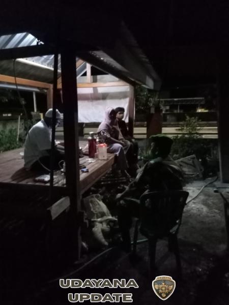 Babinsa Koramil 1628-04/Poto Tano Intensif Gelar Patroli Malam, Jaga Kamtibmas di Wilayah Pesisir